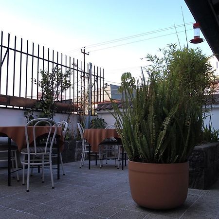 Hotel Fuente De Piedra I Quito Dış mekan fotoğraf