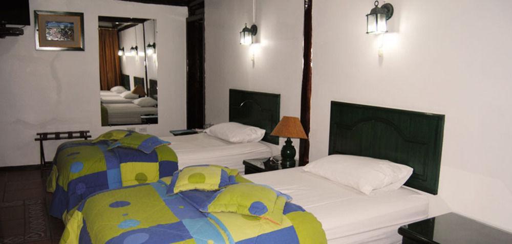 Hotel Fuente De Piedra I Quito Dış mekan fotoğraf