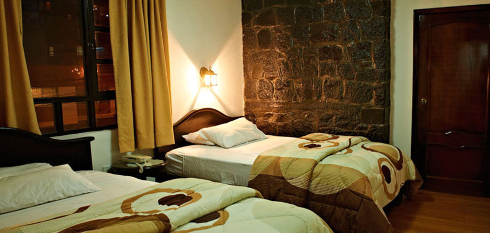 Hotel Fuente De Piedra I Quito Dış mekan fotoğraf